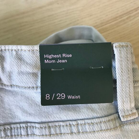 Wild Fable Jeans Women Size 8 Mom Distressed Holes Worn Faded Skater Bleached - Picture 9 of 12